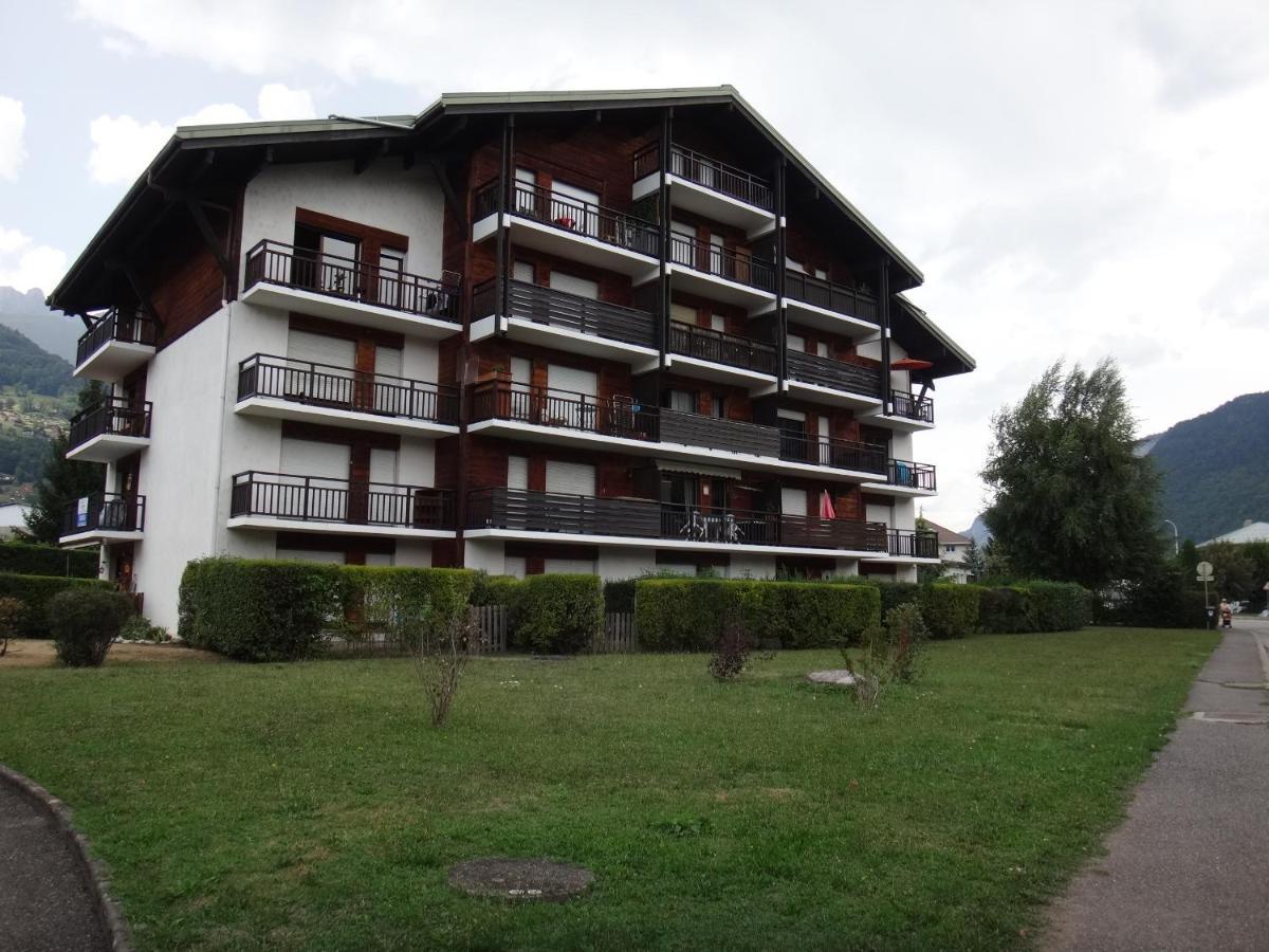 Mont Blanc Holidays Dans Residence Avec Gardien Саланш Екстериор снимка