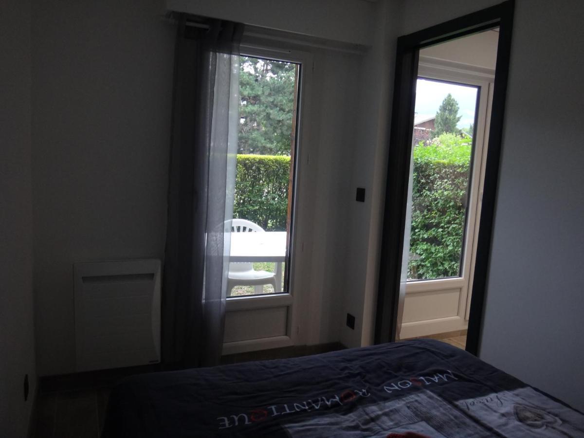 Mont Blanc Holidays Dans Residence Avec Gardien Саланш Екстериор снимка